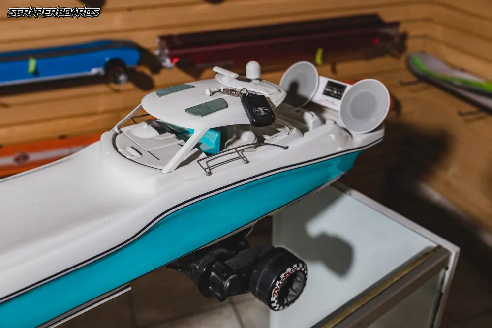 Scraper Yacht Skateboard - Medium Custom Electric Skateoard